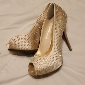 Jennifer Lopez stilettos